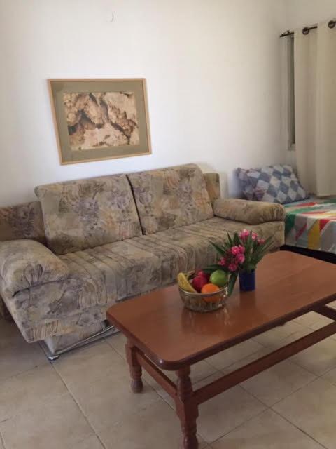 הבית של דרורי Neve Zohar Luaran gambar